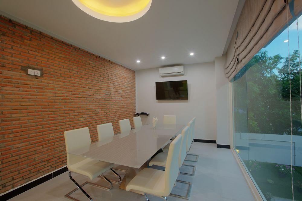 Colina Sky Hotel Phnompenh Exteriér fotografie